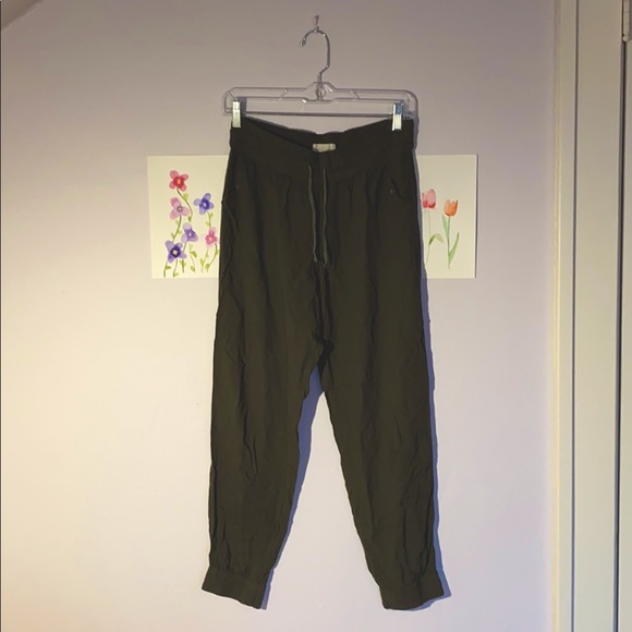 Small Aritzia dark green flowy joggers - Picture 1 of 3